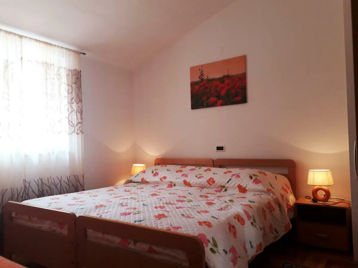 דירה Valtura Kuca Za Odmor - Apartman Vito