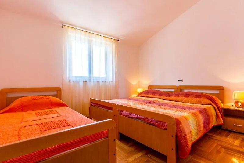 דירה Valtura Kuca Za Odmor - Apartman Vito
